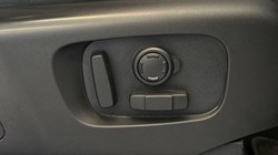 2022 (22) LAND ROVER DISCOVERY 3.0 D300 R-Dynamic SE 5dr Auto 5499722