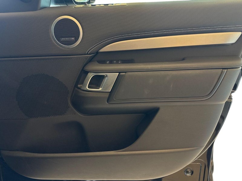 2022 (22) LAND ROVER DISCOVERY 3.0 D300 R-Dynamic SE 5dr Auto 5233265