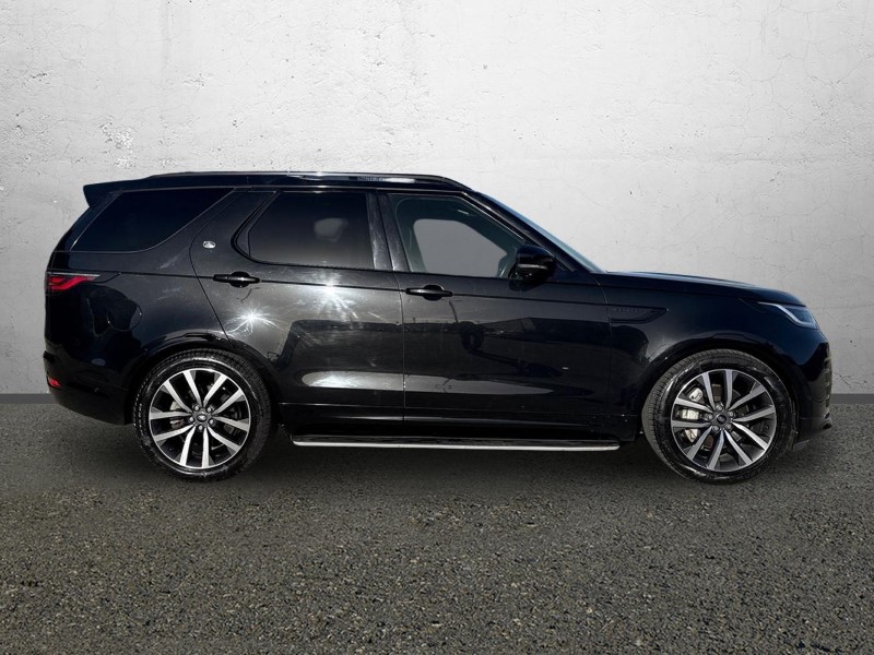 2022 (22) LAND ROVER DISCOVERY 3.0 D300 R-Dynamic SE 5dr Auto 5233248