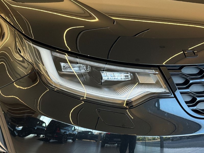 2022 (22) LAND ROVER DISCOVERY 3.0 D300 R-Dynamic SE 5dr Auto 5233260