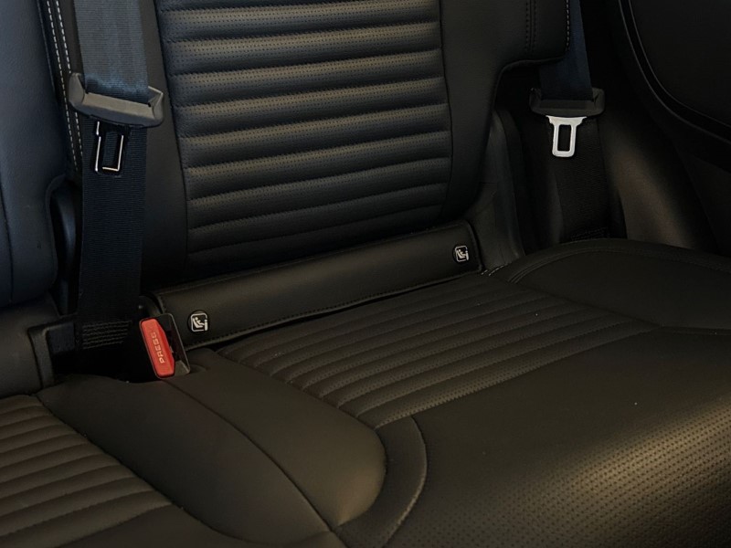 2022 (22) LAND ROVER DISCOVERY 3.0 D300 R-Dynamic SE 5dr Auto 5233280