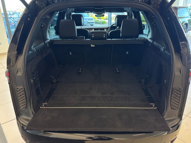 2022 (22) LAND ROVER DISCOVERY 3.0 D300 R-Dynamic SE 5dr Auto 5233253