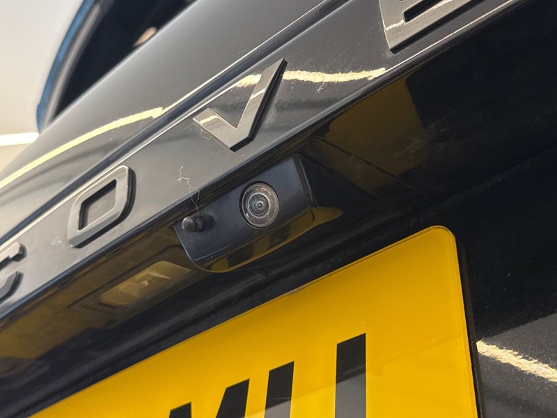 2022 (22) LAND ROVER DISCOVERY 3.0 D300 R-Dynamic SE 5dr Auto 5233284