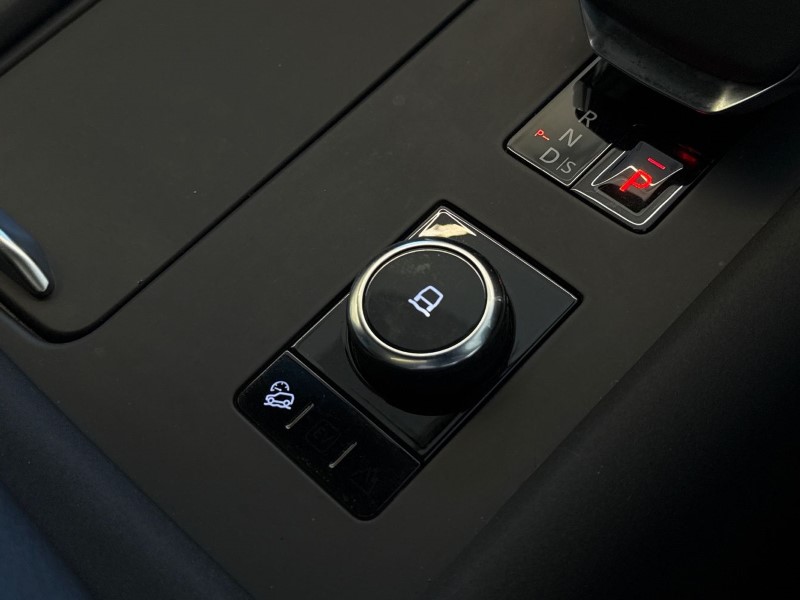 2022 (22) LAND ROVER DISCOVERY 3.0 D300 R-Dynamic SE 5dr Auto 5233279