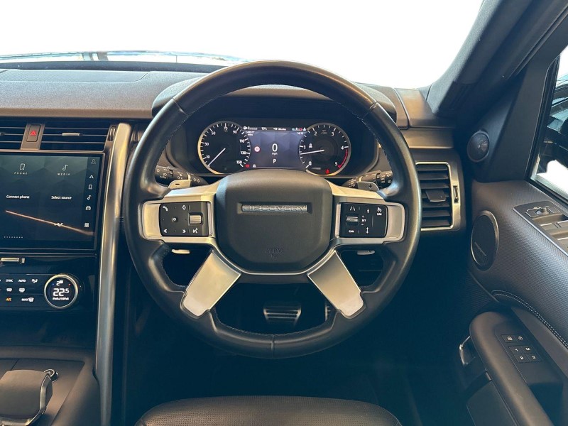 2022 (22) LAND ROVER DISCOVERY 3.0 D300 R-Dynamic SE 5dr Auto 5233258