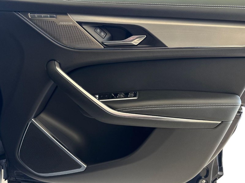 2023 (73) JAGUAR F-PACE 2.0 D200 R-Dynamic SE Black 5dr Auto AWD 5224154