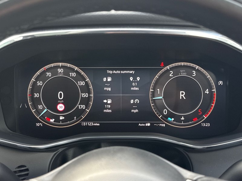 2024 (24) JAGUAR F-PACE 2.0 D200 R-Dynamic HSE Black 5dr Auto AWD 5231496