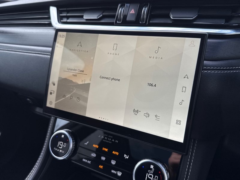 2024 (24) JAGUAR F-PACE 2.0 D200 R-Dynamic HSE Black 5dr Auto AWD 5231510