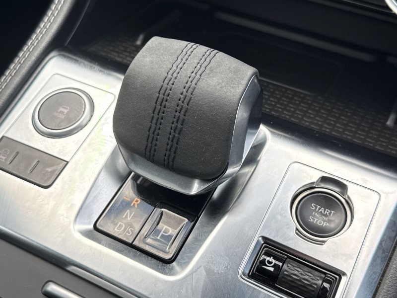 2024 (24) JAGUAR F-PACE 2.0 D200 R-Dynamic HSE Black 5dr Auto AWD 5231493