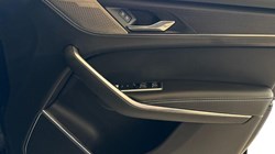 2024 (24) JAGUAR F-PACE 2.0 D200 R-Dynamic HSE Black 5dr Auto AWD 5231502