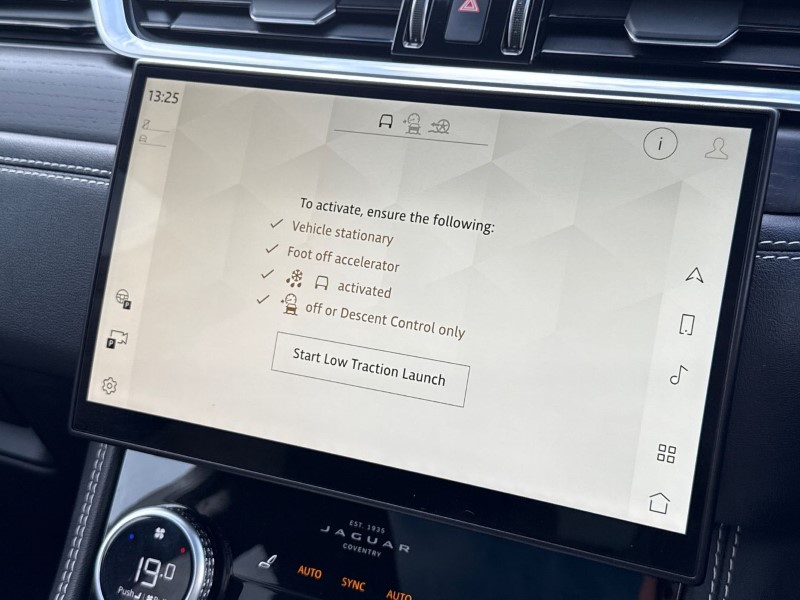 2024 (24) JAGUAR F-PACE 2.0 D200 R-Dynamic HSE Black 5dr Auto AWD 5231513