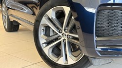 2024 (24) JAGUAR F-PACE 2.0 D200 R-Dynamic HSE Black 5dr Auto AWD 5231524