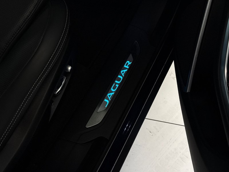 2024 (24) JAGUAR F-PACE 2.0 D200 R-Dynamic HSE Black 5dr Auto AWD 5231518