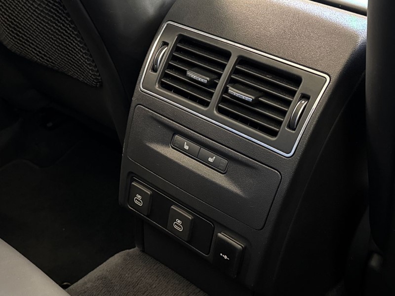 2024 (24) JAGUAR F-PACE 2.0 D200 R-Dynamic HSE Black 5dr Auto AWD 5231498