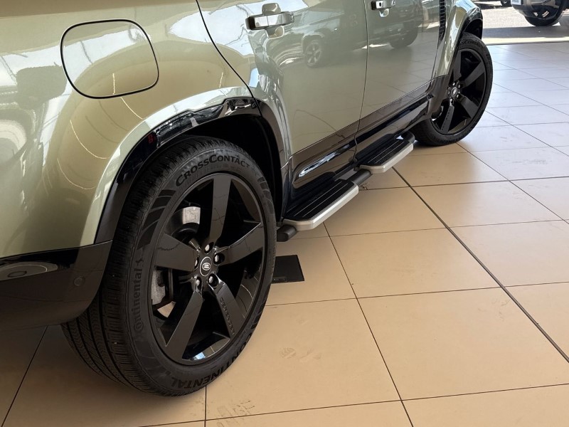 2022 (71) LAND ROVER DEFENDER 3.0 D250 X-Dynamic HSE 110 5dr Auto 5277202