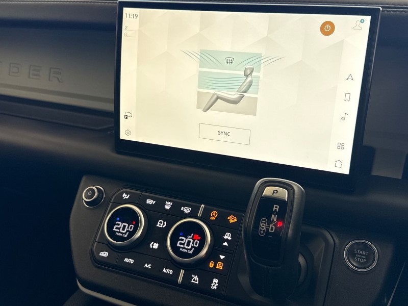 2022 (71) LAND ROVER DEFENDER 3.0 D250 X-Dynamic HSE 110 5dr Auto 5277188