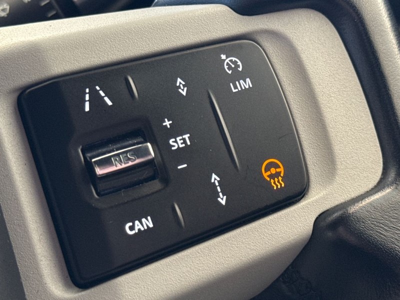 2022 (71) LAND ROVER DEFENDER 3.0 D250 X-Dynamic HSE 110 5dr Auto 5277183