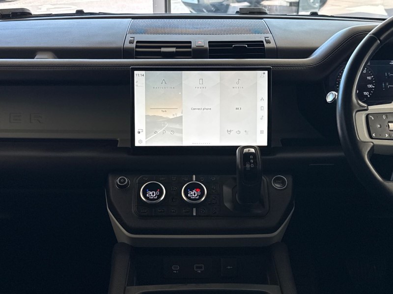 2022 (71) LAND ROVER DEFENDER 3.0 D250 X-Dynamic HSE 110 5dr Auto 5277170