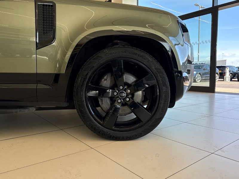 2022 (71) LAND ROVER DEFENDER 3.0 D250 X-Dynamic HSE 110 5dr Auto 5277164