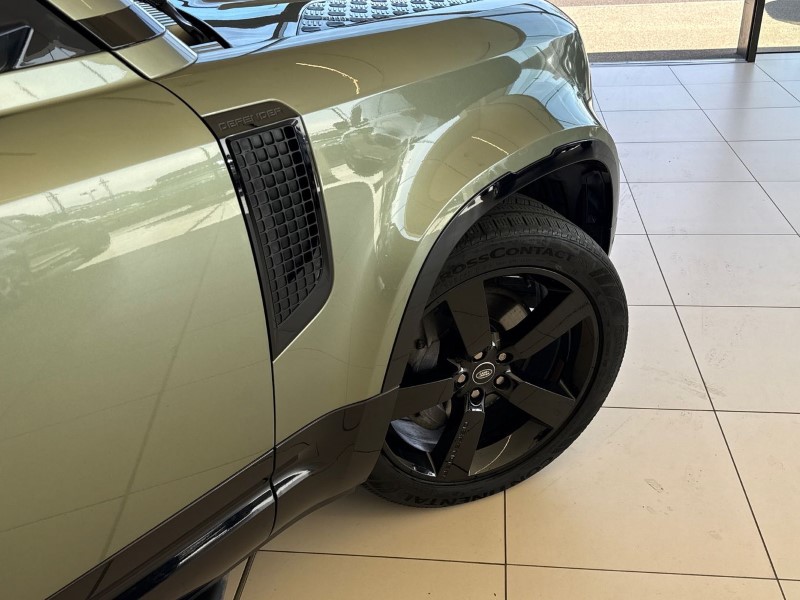 2022 (71) LAND ROVER DEFENDER 3.0 D250 X-Dynamic HSE 110 5dr Auto 5277203