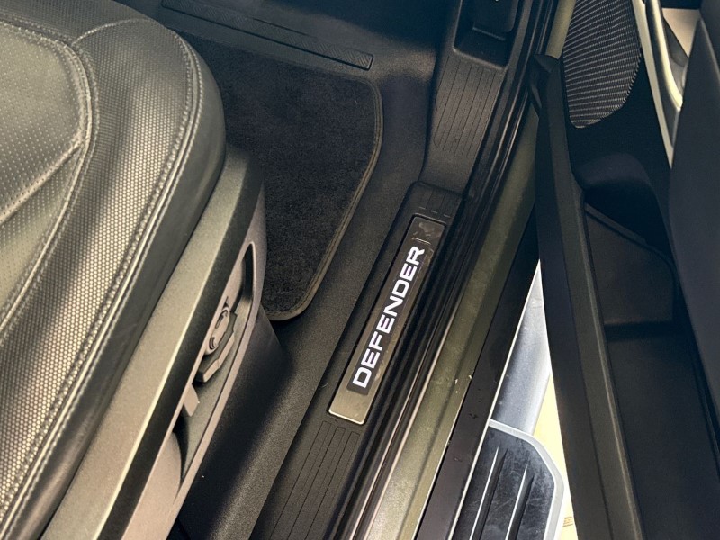 2022 (71) LAND ROVER DEFENDER 3.0 D250 X-Dynamic HSE 110 5dr Auto 5277193