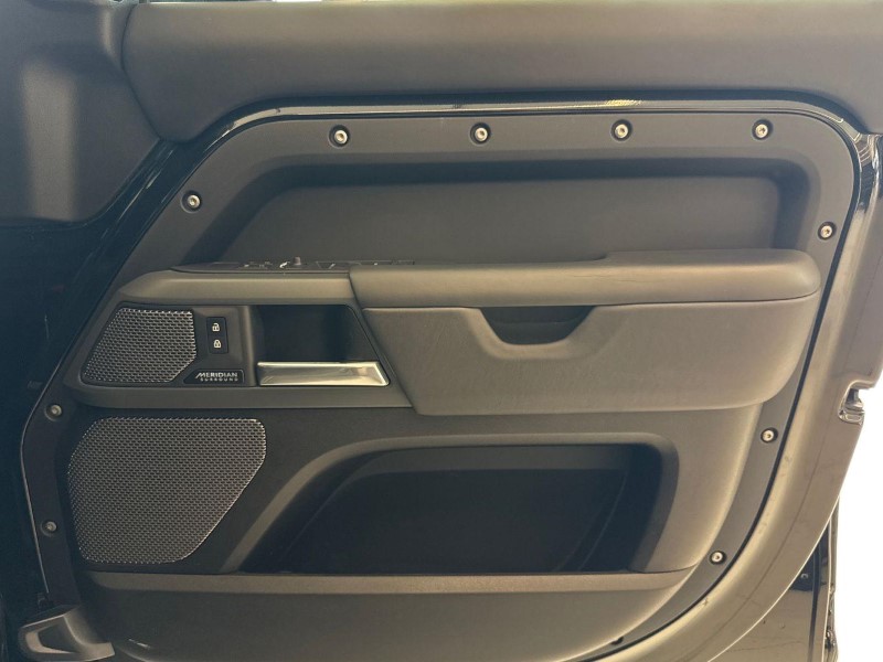 2023 (23) LAND ROVER DEFENDER 3.0 D250 X-Dynamic HSE 110 5dr Auto [7 Seat] 5213151