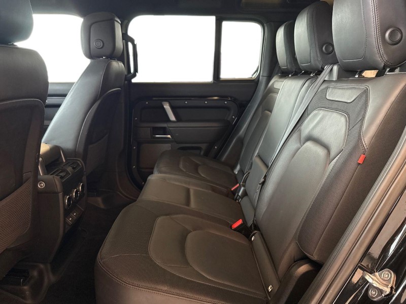 2023 (23) LAND ROVER DEFENDER 3.0 D250 X-Dynamic HSE 110 5dr Auto [7 Seat] 5213133