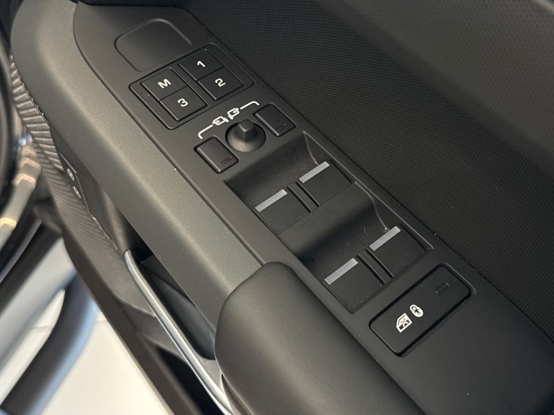 2023 (23) LAND ROVER DEFENDER 3.0 D250 X-Dynamic HSE 110 5dr Auto [7 Seat] 5213152