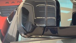 2022 (72) LAND ROVER DEFENDER 3.0 D250 X-Dynamic SE 90 3dr Auto 5216401