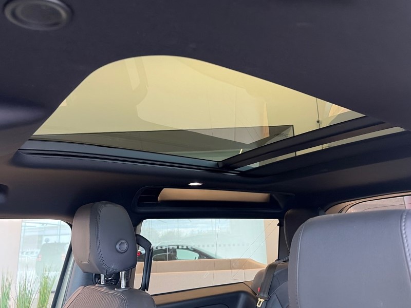 2022 (72) LAND ROVER DEFENDER 3.0 D250 X-Dynamic SE 90 3dr Auto 5216369