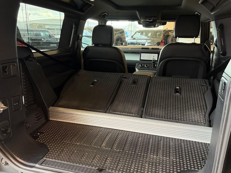 2022 (72) LAND ROVER DEFENDER 3.0 D250 X-Dynamic SE 90 3dr Auto 5216391