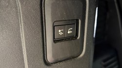 2022 (72) LAND ROVER DEFENDER 3.0 D250 X-Dynamic SE 90 3dr Auto 5216409