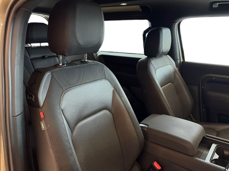 2022 (72) LAND ROVER DEFENDER 3.0 D250 X-Dynamic SE 90 3dr Auto 5216375