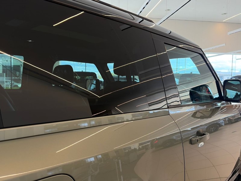 2022 (72) LAND ROVER DEFENDER 3.0 D250 X-Dynamic SE 90 3dr Auto 5216402