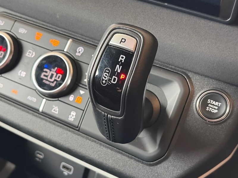 2022 (72) LAND ROVER DEFENDER 3.0 D250 X-Dynamic SE 90 3dr Auto 5216361