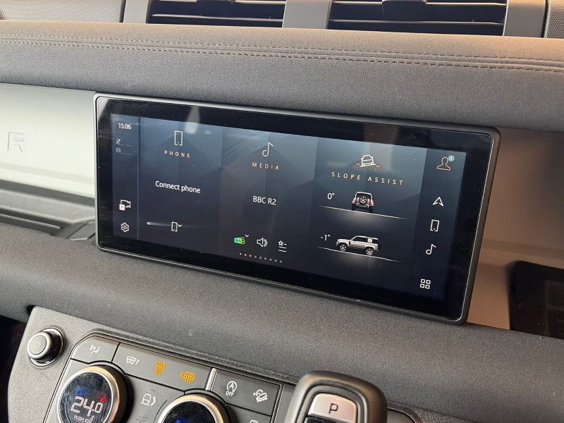 2022 (72) LAND ROVER DEFENDER 3.0 D250 X-Dynamic SE 90 3dr Auto 5216379