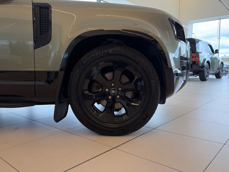 2022 (72) LAND ROVER DEFENDER 3.0 D250 X-Dynamic SE 90 3dr Auto 5216356
