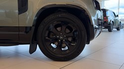 2022 (72) LAND ROVER DEFENDER 3.0 D250 X-Dynamic SE 90 3dr Auto 5216356