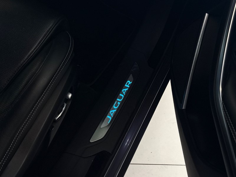 2021 (71) JAGUAR F-PACE 2.0 D200 R-Dynamic SE 5dr Auto AWD 5236790