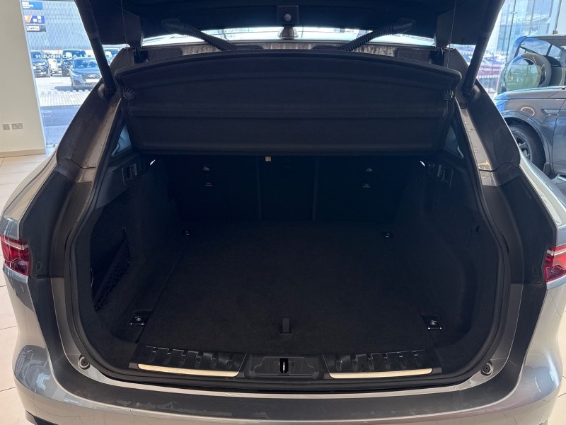 2021 (71) JAGUAR F-PACE 2.0 D200 R-Dynamic SE 5dr Auto AWD 5236763