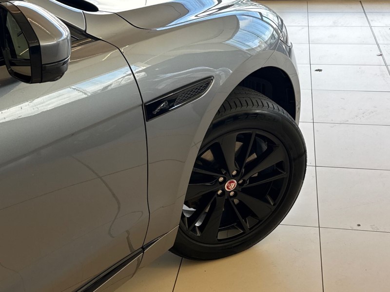 2021 (71) JAGUAR F-PACE 2.0 D200 R-Dynamic SE 5dr Auto AWD 5236801