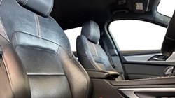 2021 (71) JAGUAR F-PACE 2.0 D200 R-Dynamic SE 5dr Auto AWD 5236778