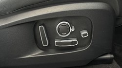 2021 (71) JAGUAR F-PACE 2.0 D200 R-Dynamic SE 5dr Auto AWD 5236776