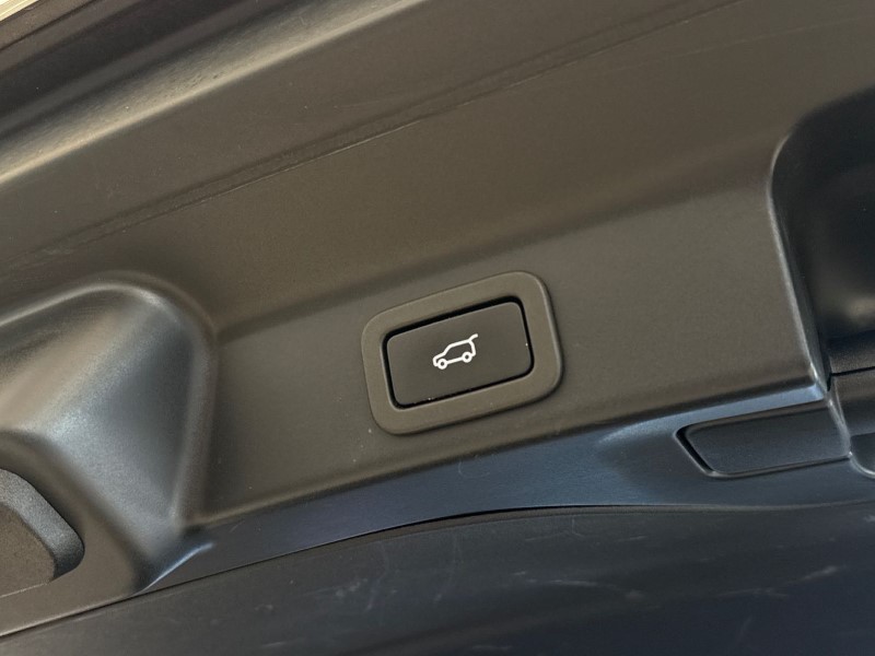 2021 (71) JAGUAR F-PACE 2.0 D200 R-Dynamic SE 5dr Auto AWD 5236792