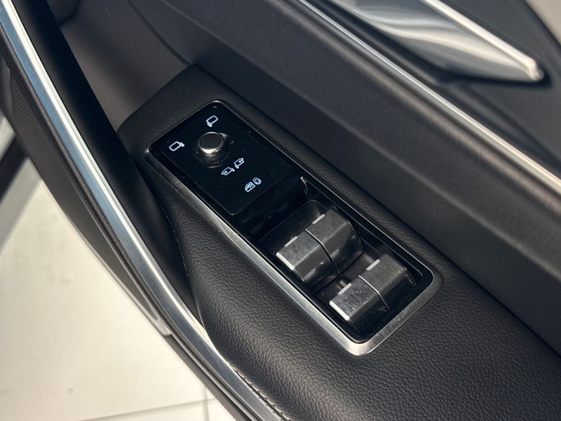 2021 (71) JAGUAR F-PACE 2.0 D200 R-Dynamic SE 5dr Auto AWD 5236775