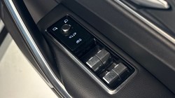 2021 (71) JAGUAR F-PACE 2.0 D200 R-Dynamic SE 5dr Auto AWD 5236775