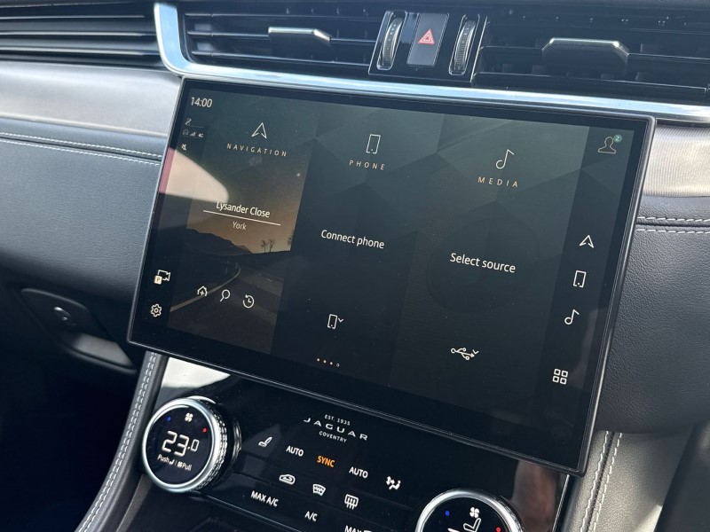 2021 (71) JAGUAR F-PACE 2.0 D200 R-Dynamic SE 5dr Auto AWD 5236782