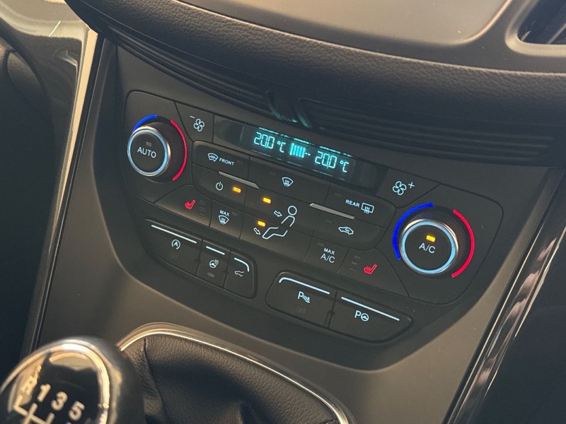 2018 (18) FORD KUGA 2.0 TDCi 180 ST-Line 5dr 5210537