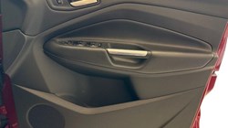 2018 (18) FORD KUGA 2.0 TDCi 180 ST-Line 5dr 5210527