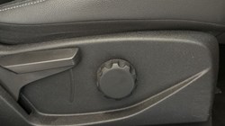 2018 (18) FORD KUGA 2.0 TDCi 180 ST-Line 5dr 5210529